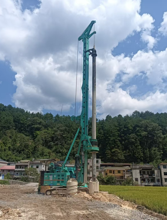 逆勢而上，上海金泰大型旋挖鉆機(jī)憑實(shí)力破局基建寒冬